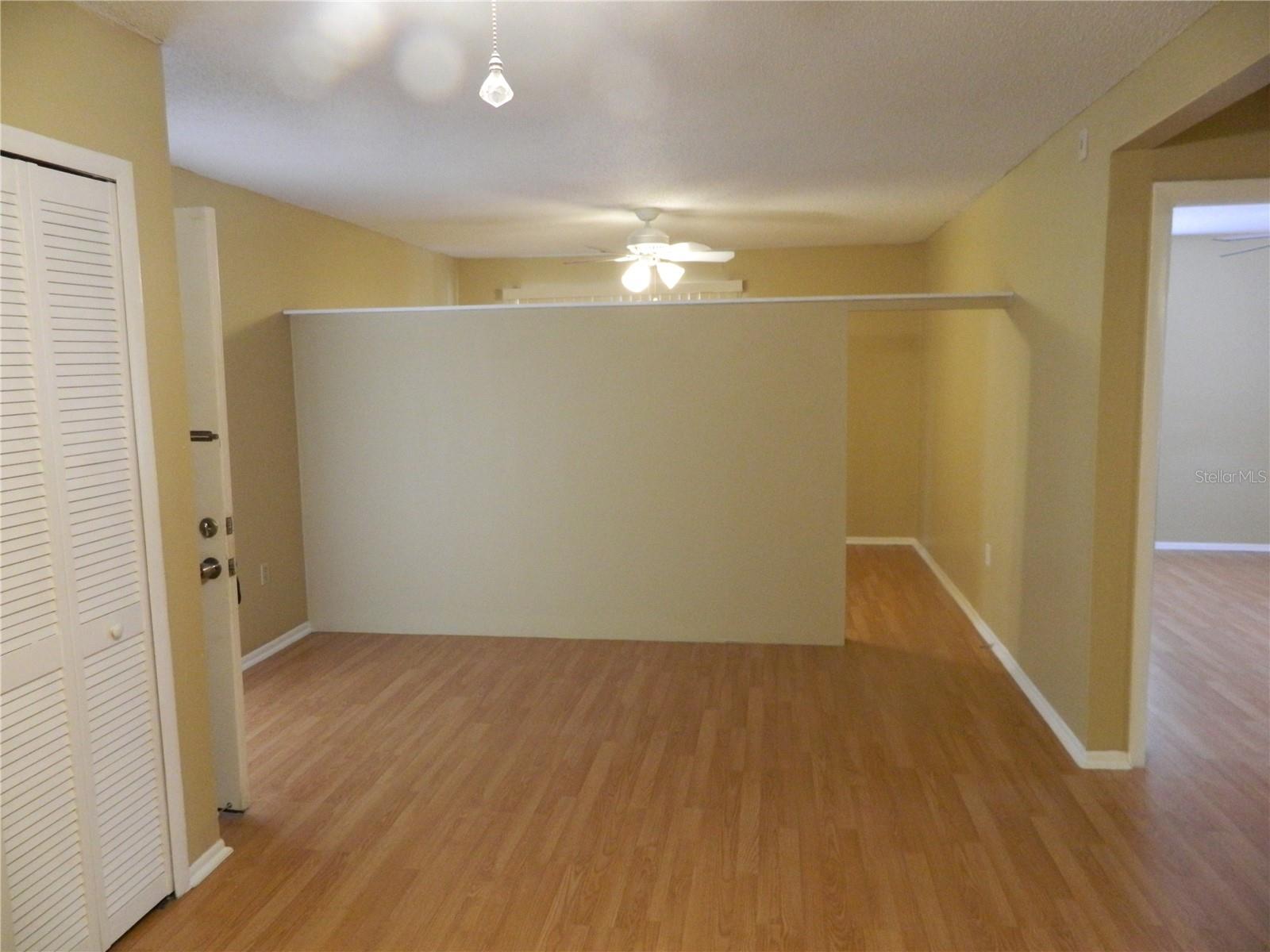 Image 11 of 24 For 302 Cherokee Court G