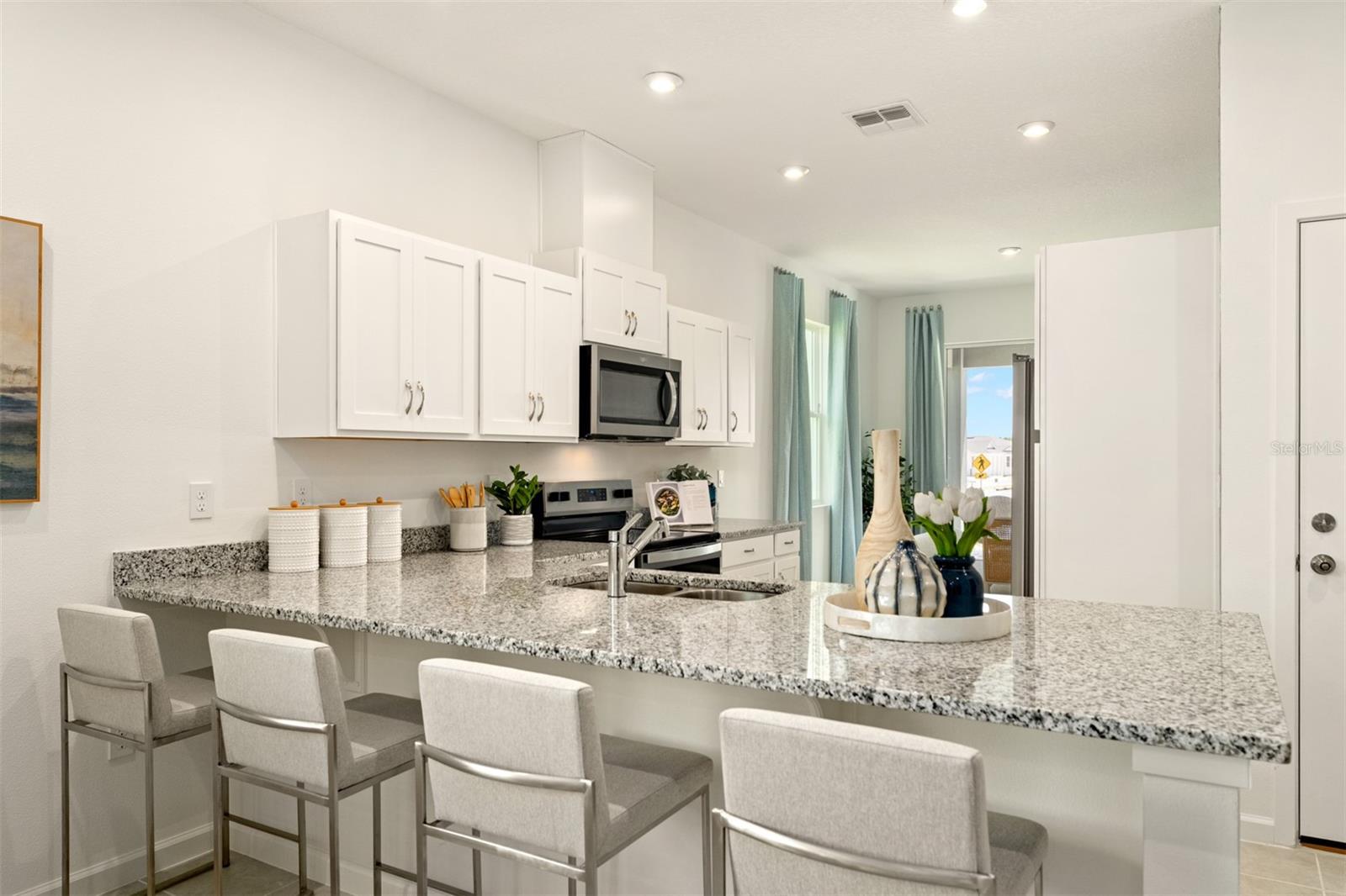 Image 12 of 21 For 117 Rainwood Street