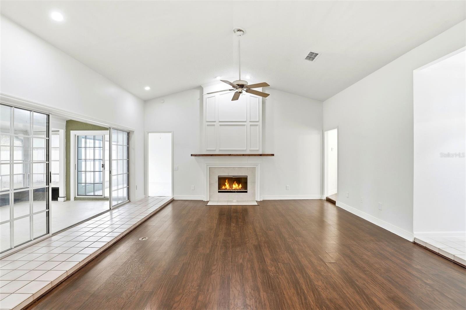 Image 11 of 52 For 3641 Idle Hour Drive