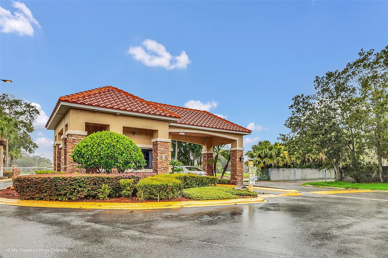 Image 3 of 52 For 3641 Idle Hour Drive