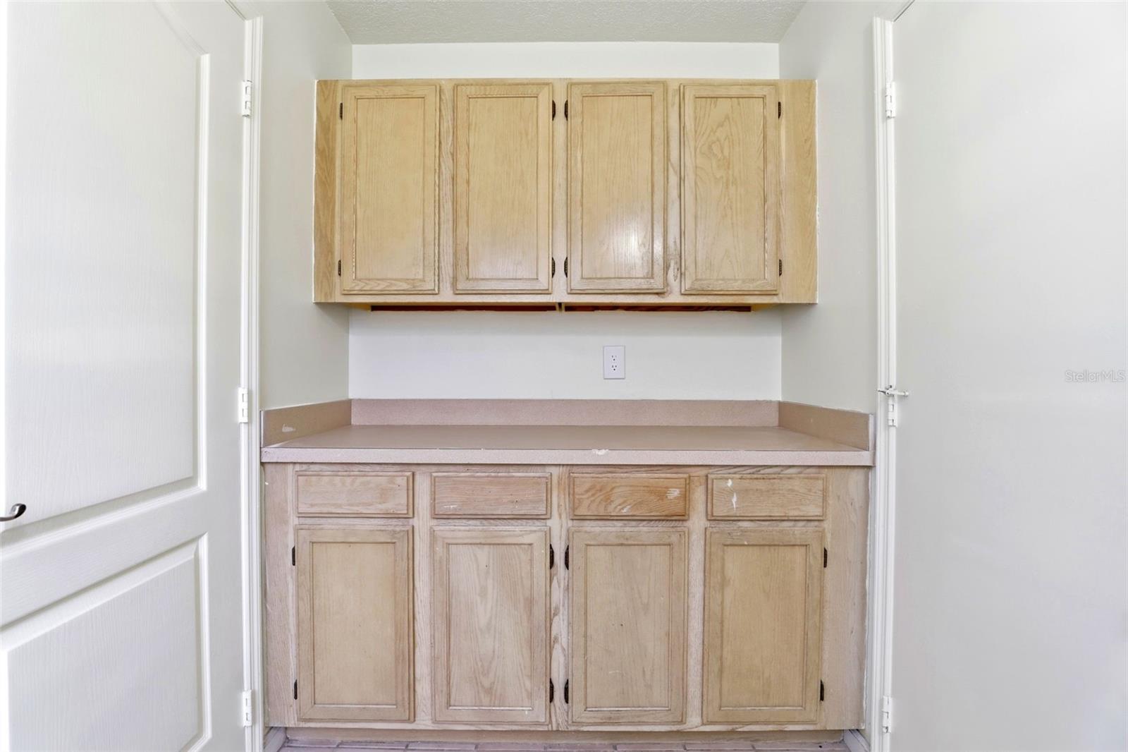 Image 32 of 52 For 3641 Idle Hour Drive