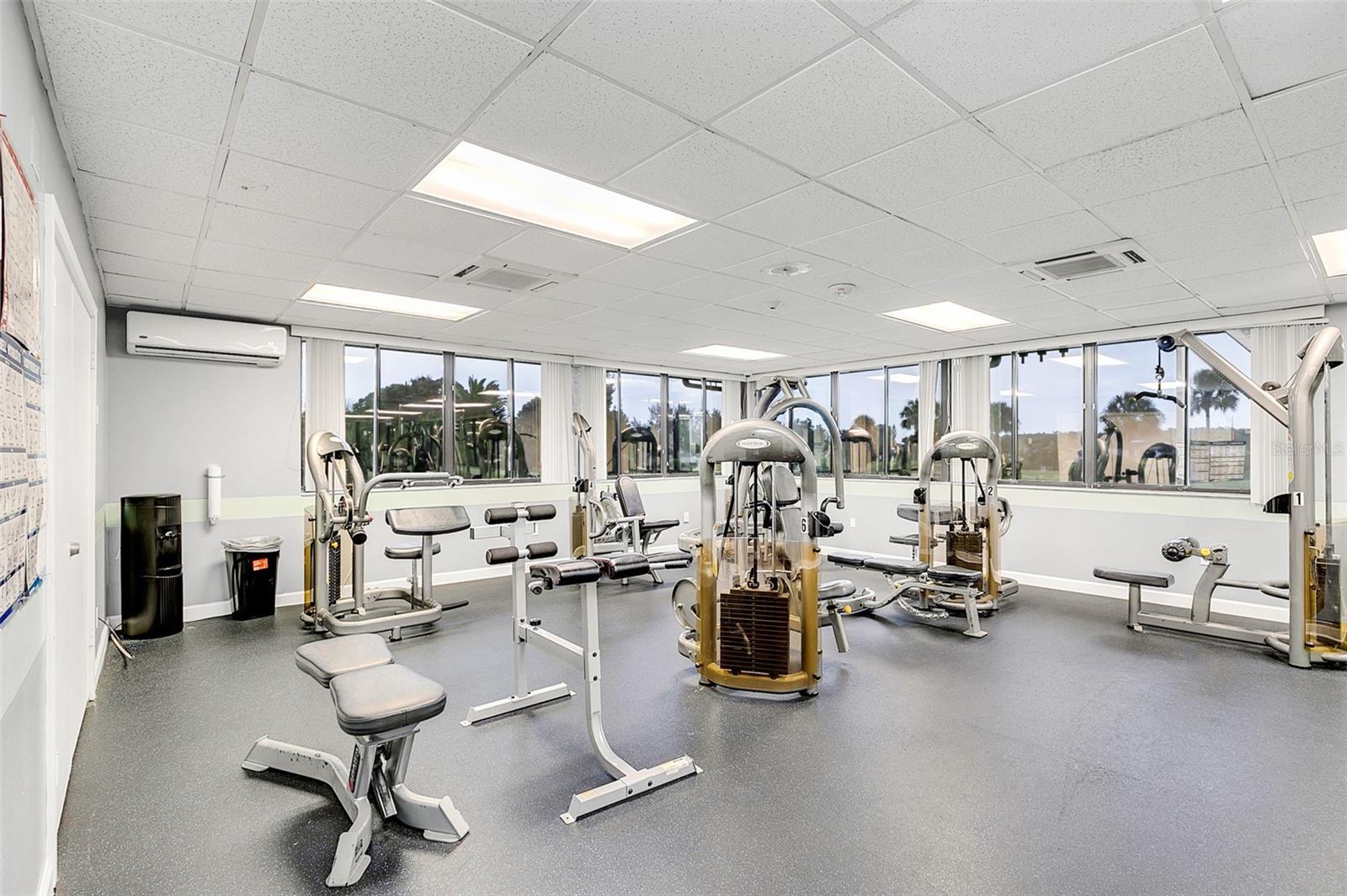 Image 5 of 52 For 3641 Idle Hour Drive