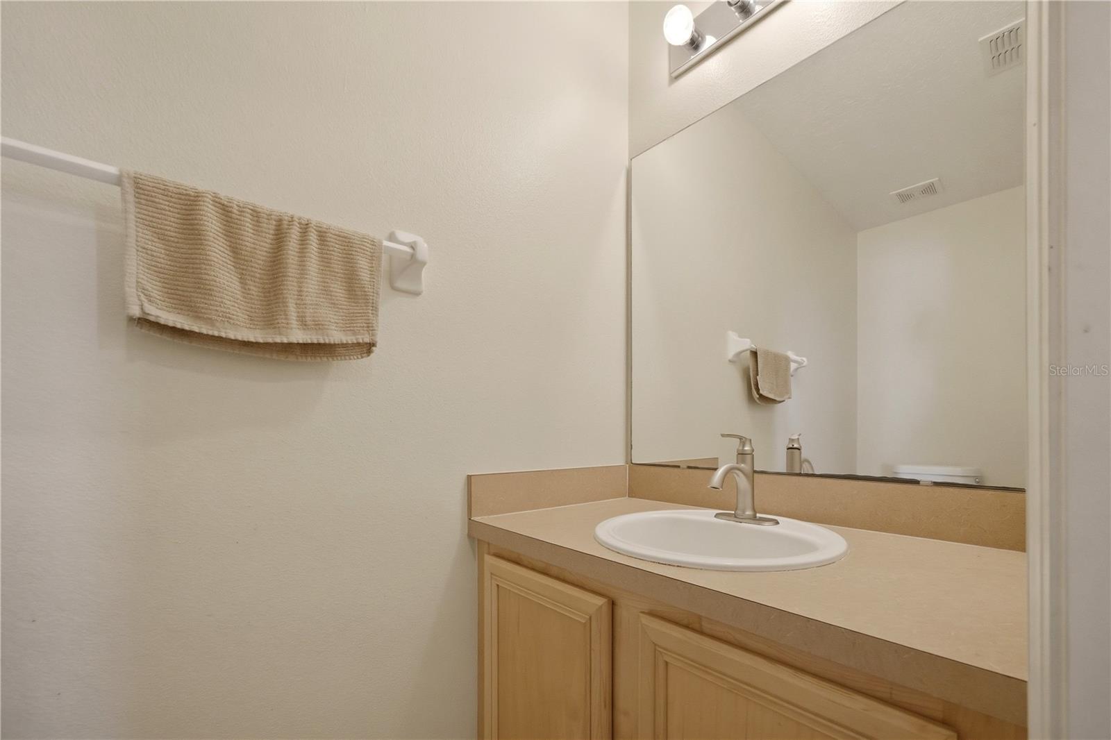 Image 25 of 55 For 632 Blenheim Loop