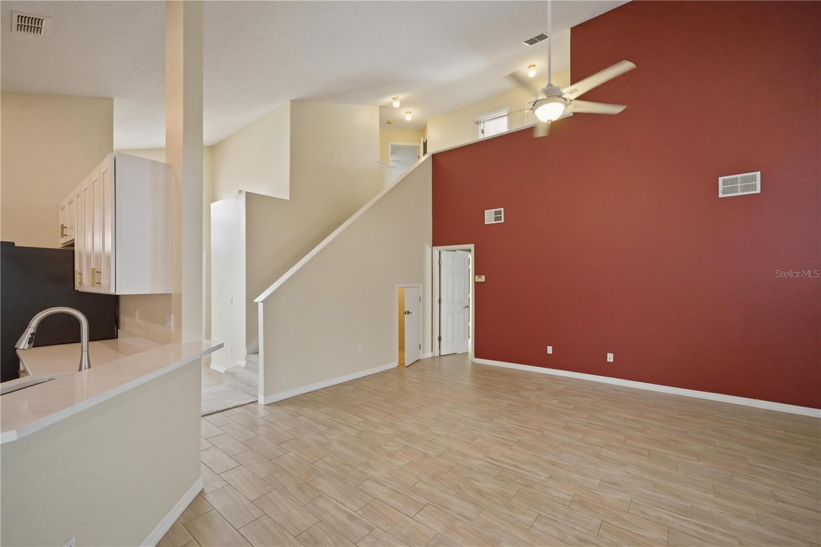 Image 36 of 55 For 632 Blenheim Loop