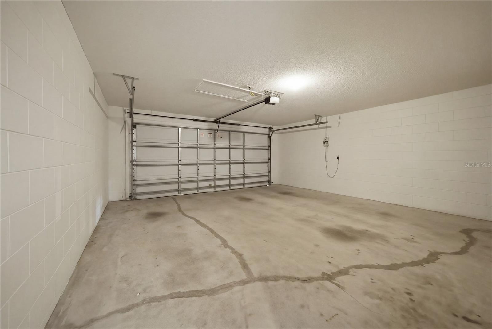 Image 43 of 55 For 632 Blenheim Loop