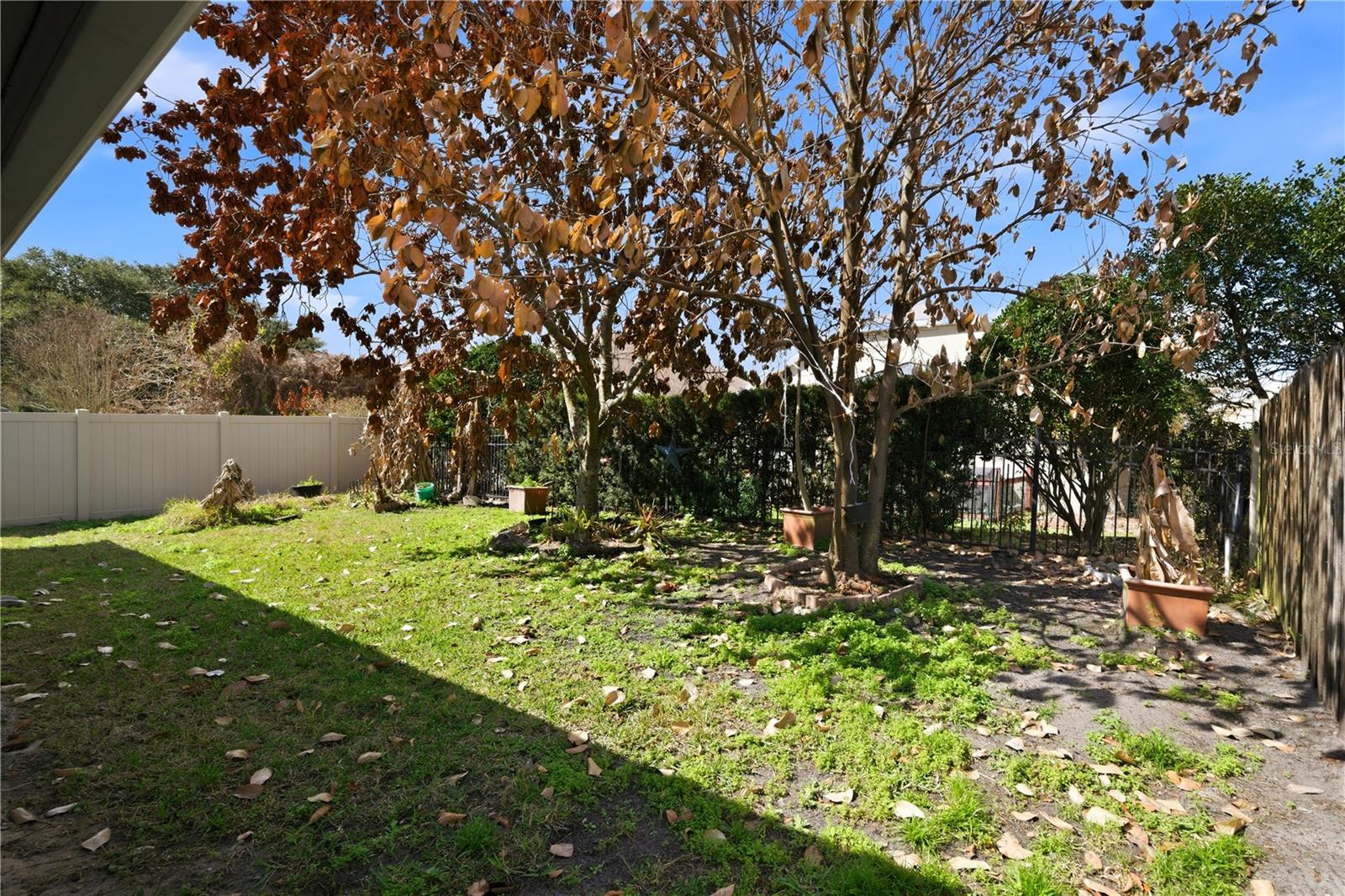 Image 49 of 55 For 632 Blenheim Loop