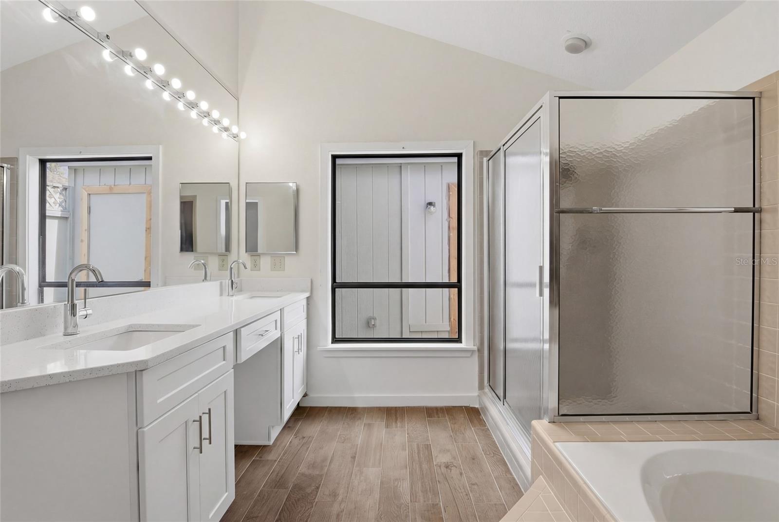 Image 15 of 30 For 2522 Thicket Ridge Court