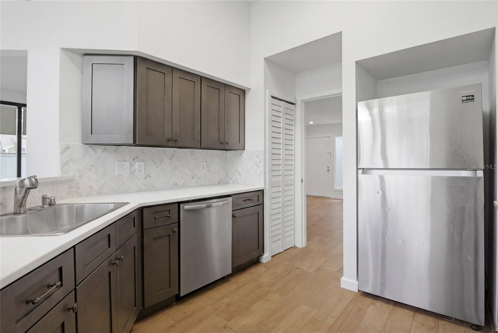 Image 3 of 30 For 2522 Thicket Ridge Court