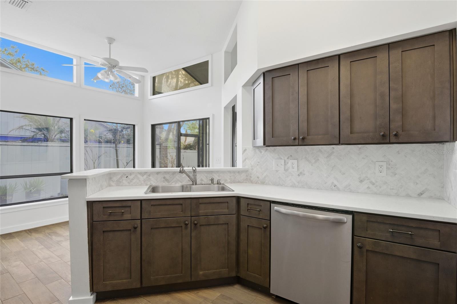 Image 4 of 30 For 2522 Thicket Ridge Court