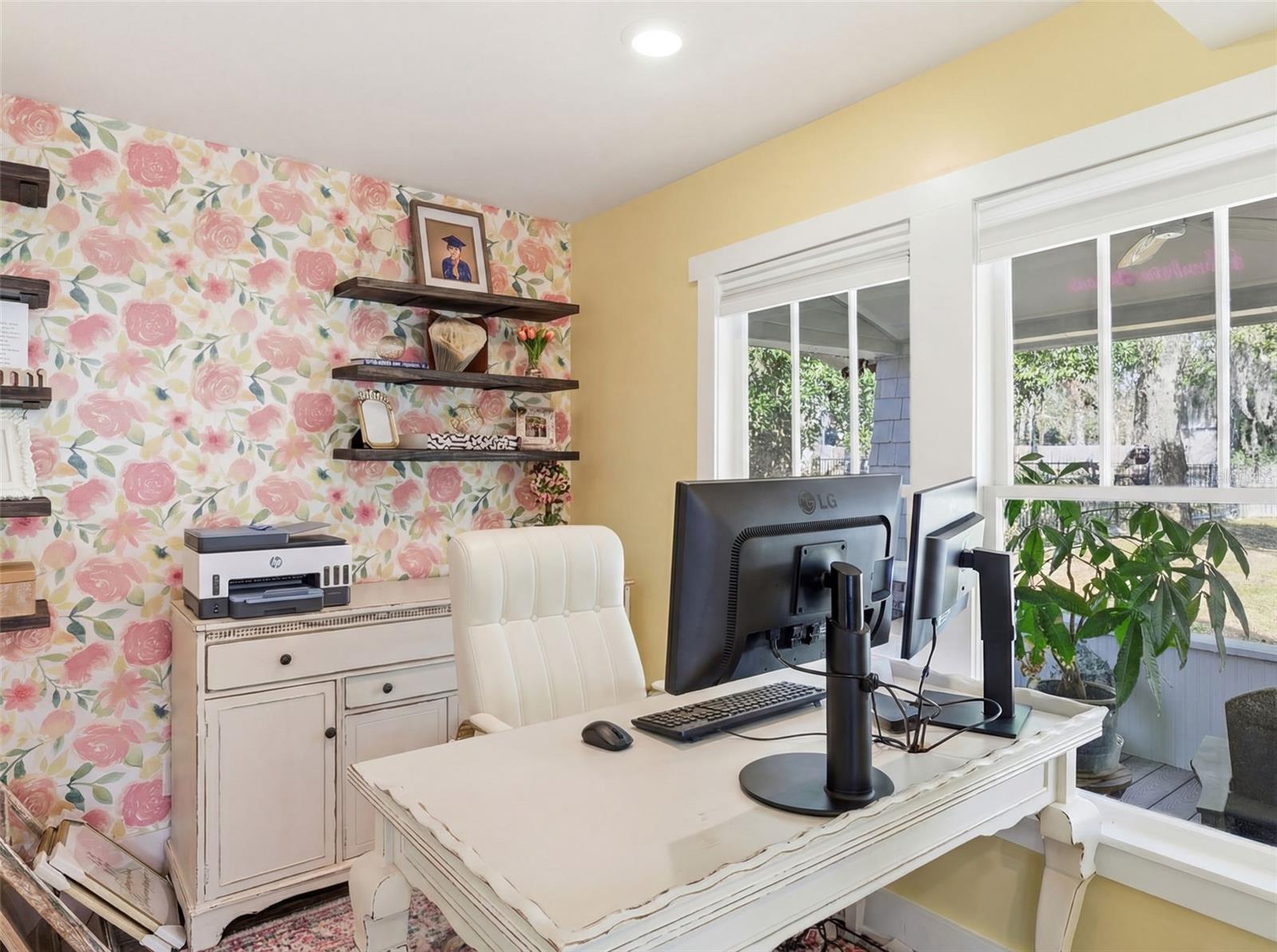 Image 14 of 48 For 301 Oak Avenue