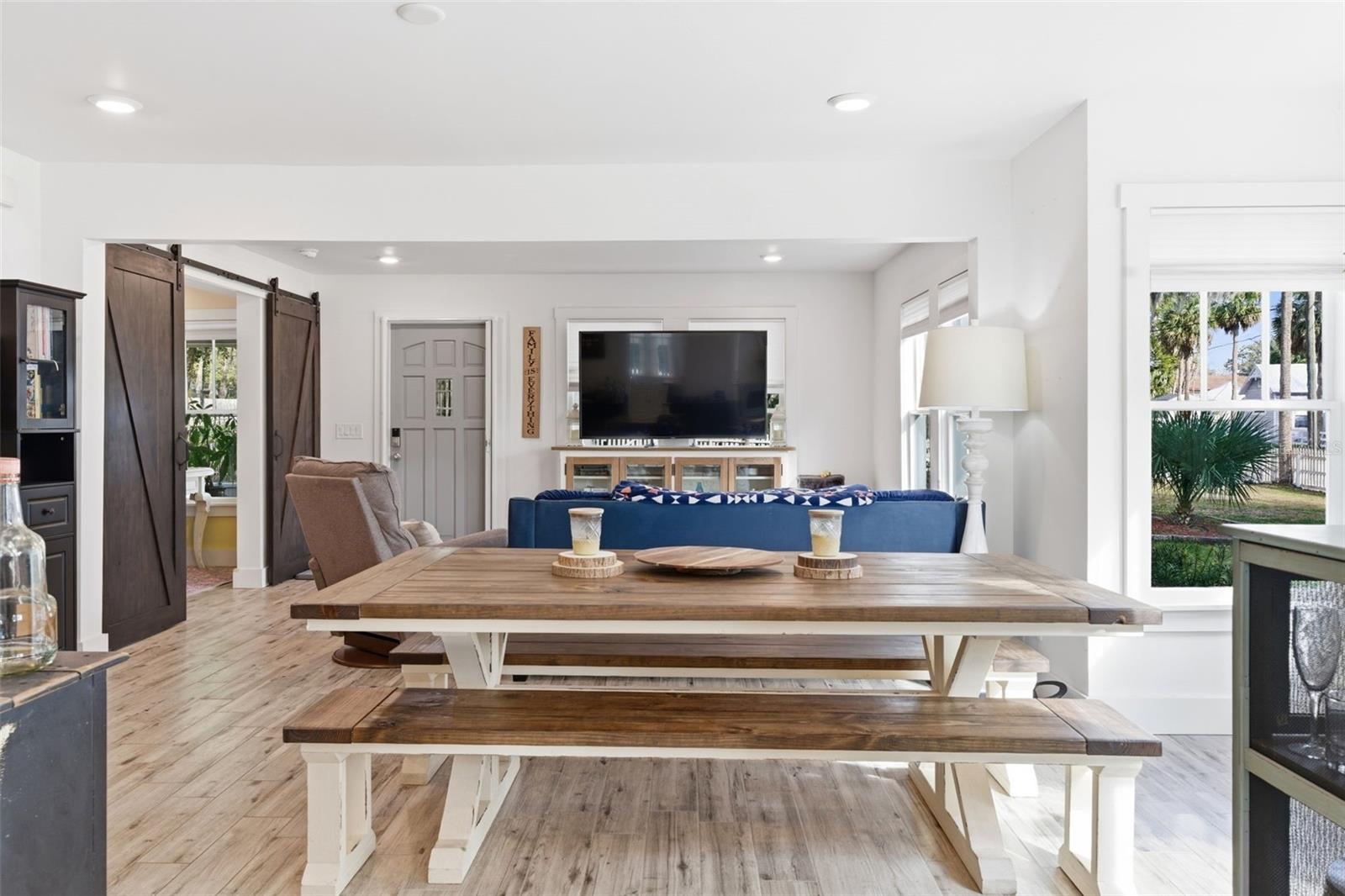 Image 18 of 48 For 301 Oak Avenue