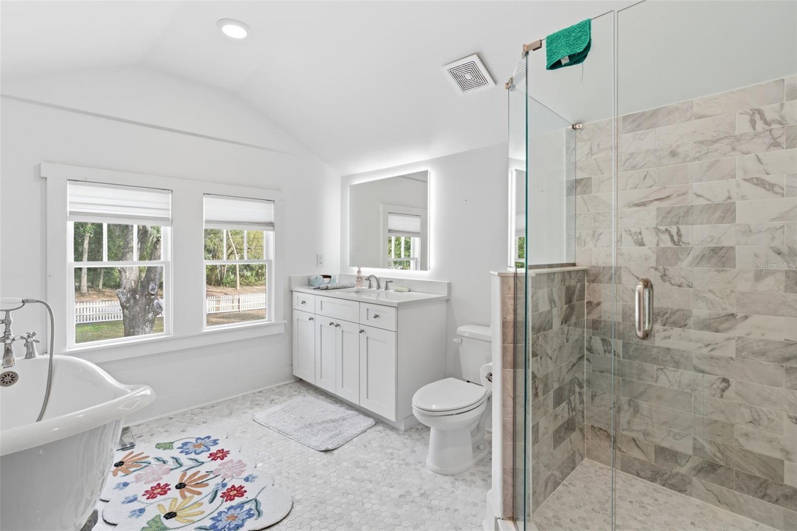 Image 29 of 48 For 301 Oak Avenue