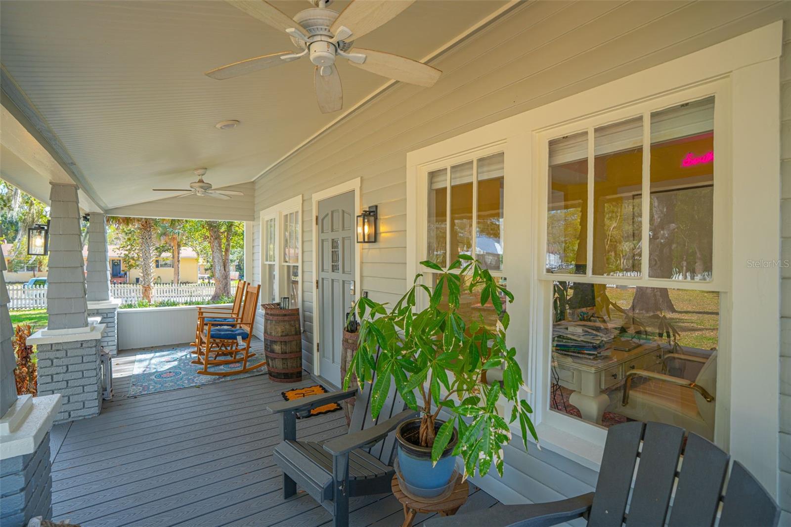 Image 8 of 48 For 301 Oak Avenue