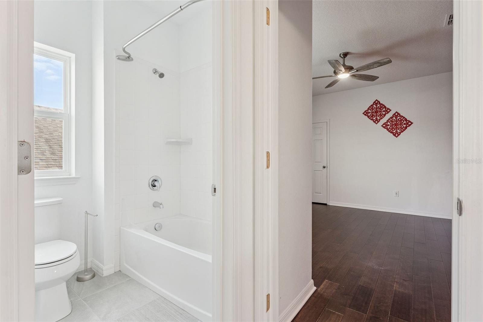 Image 36 of 71 For 2024 Cresswell Street