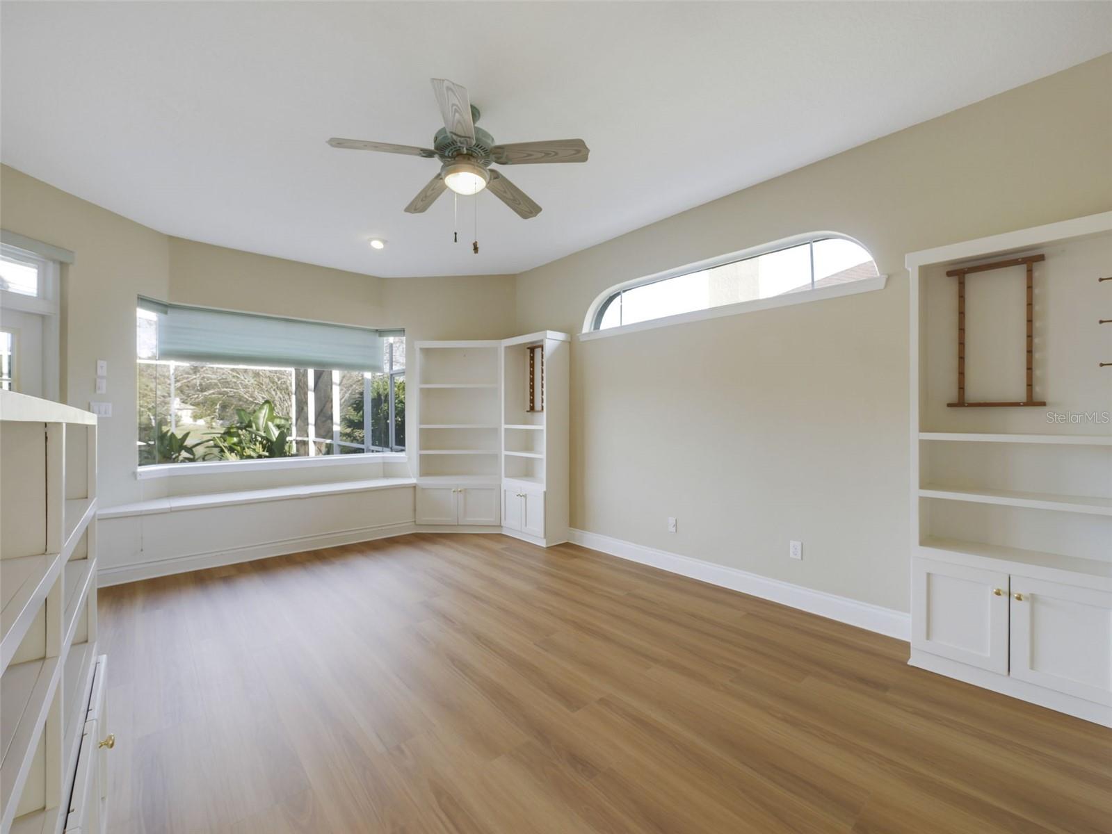 Image 17 of 26 For 7871 Canyon Lake Circle