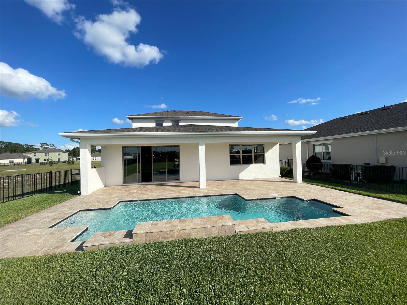 Image 16 of 24 For 6685 Knollwood Street