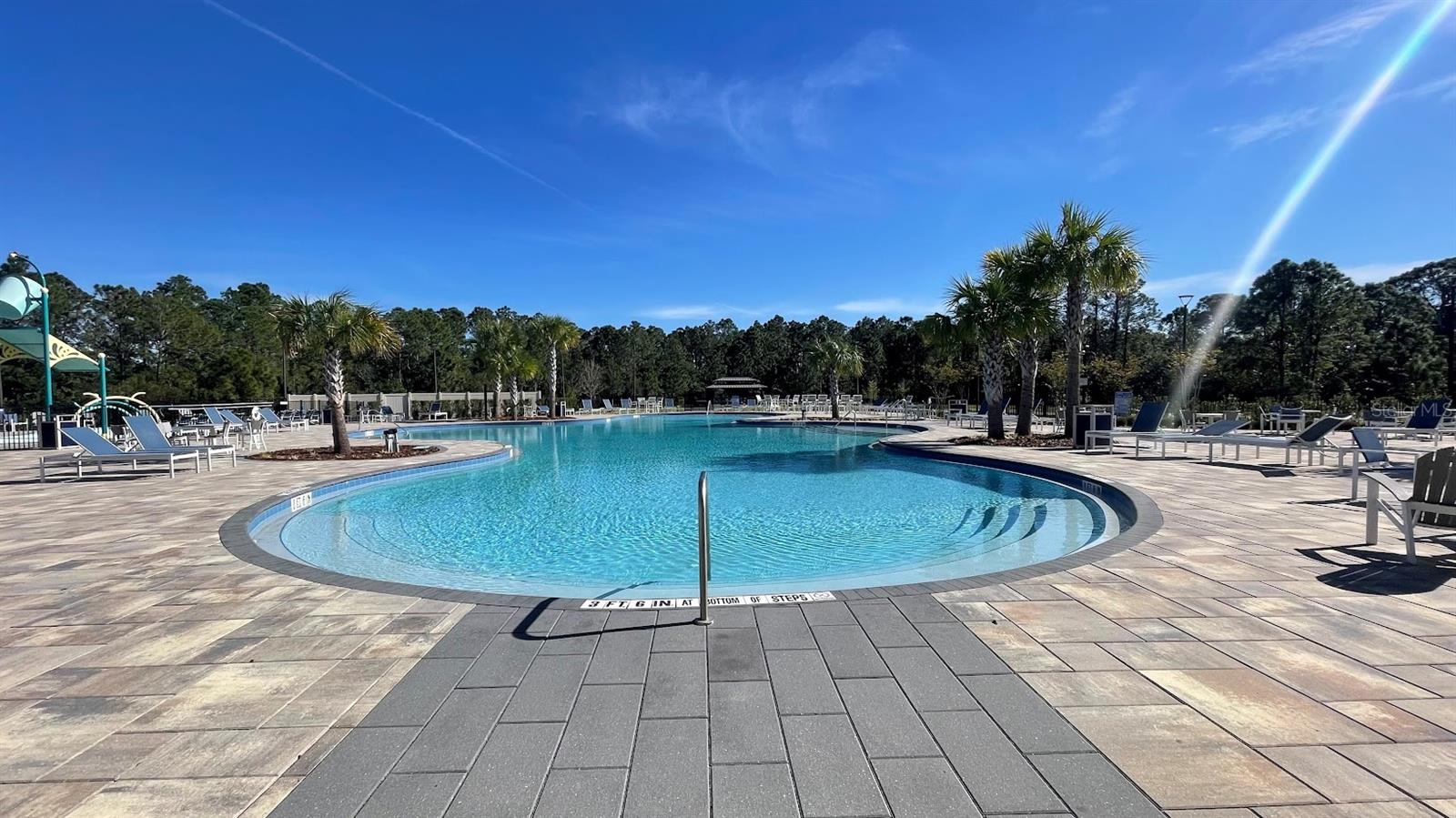 Image 19 of 24 For 6685 Knollwood Street