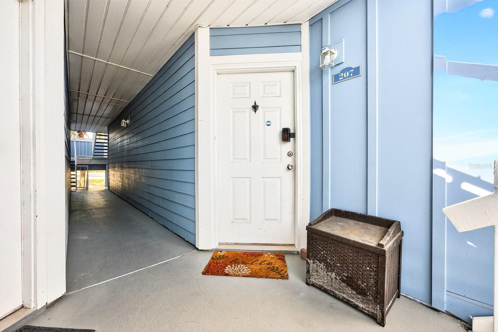 Image 14 of 31 For 2569 Grassy Point Drive 207