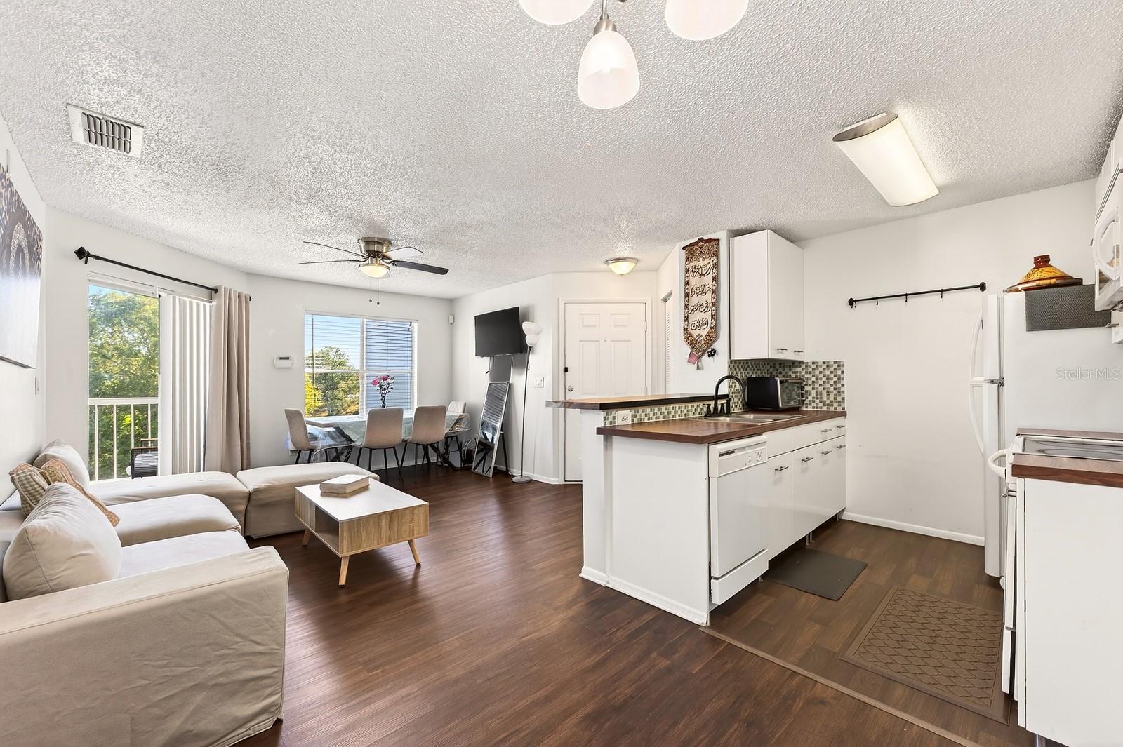 Image 4 of 31 For 2569 Grassy Point Drive 207