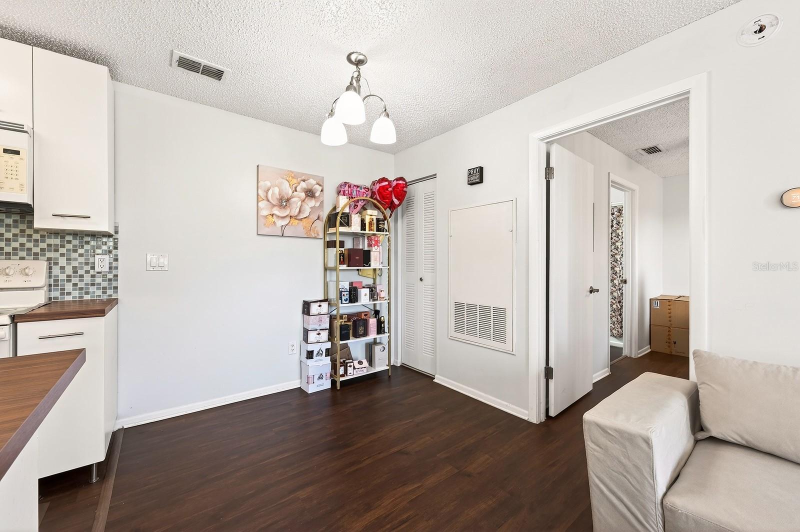 Image 6 of 31 For 2569 Grassy Point Drive 207