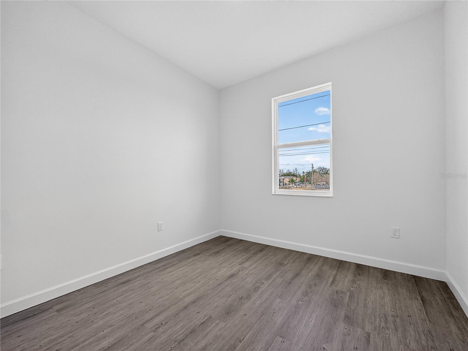 Image 14 of 38 For 612 Trikomo Drive