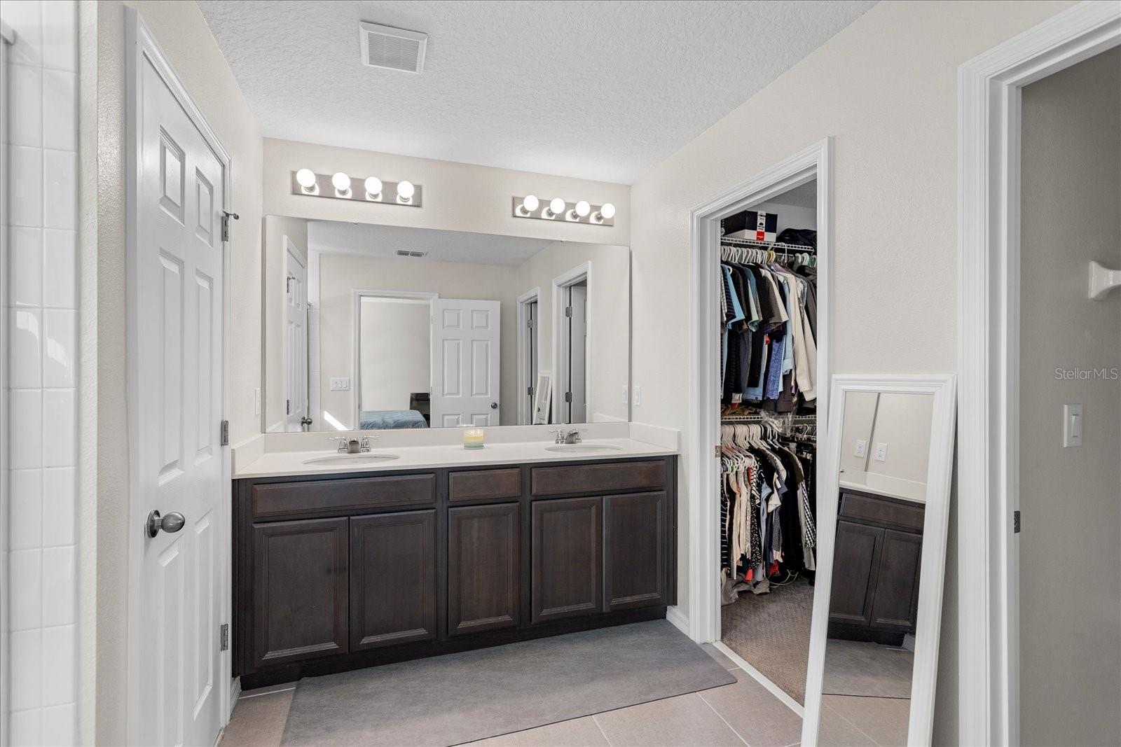 Image 20 of 28 For 3006 Stonegate Drive