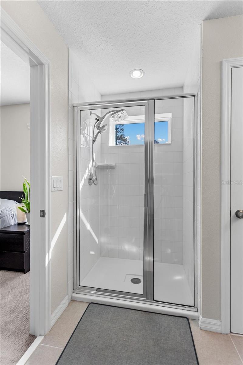 Image 21 of 28 For 3006 Stonegate Drive