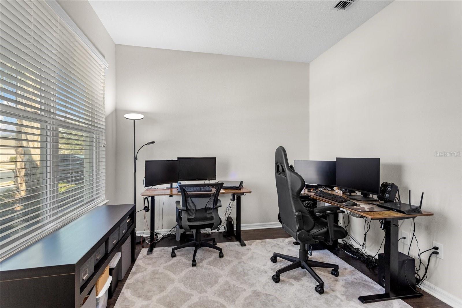 Image 7 of 28 For 3006 Stonegate Drive