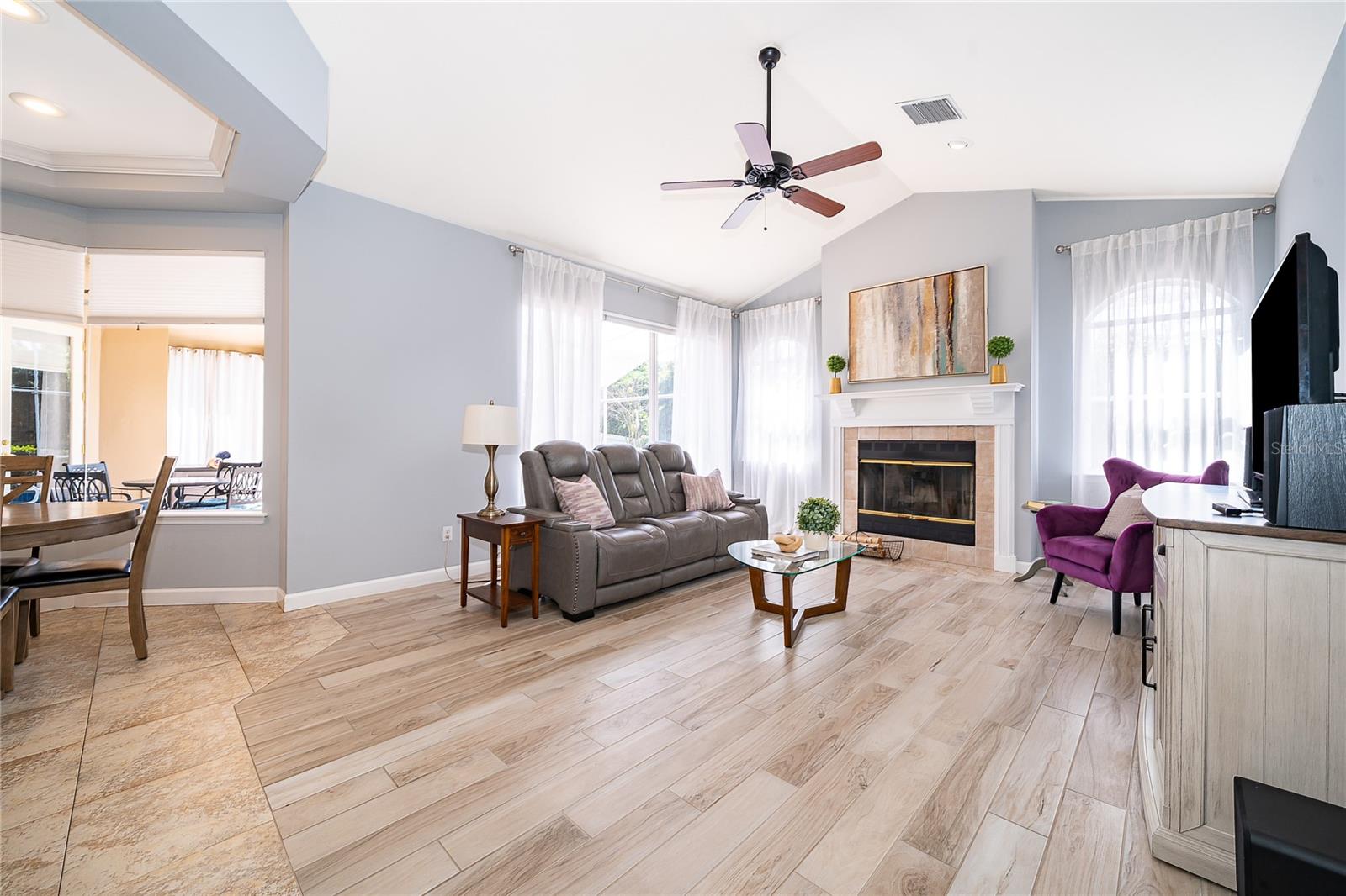 Image 10 of 44 For 1415 Crocus Court