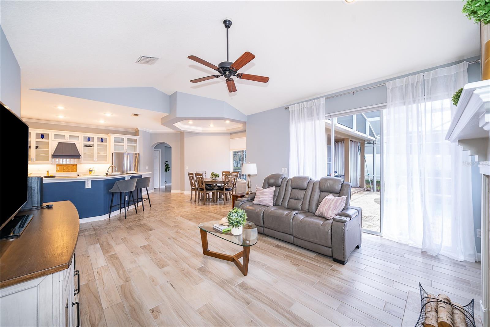 Image 14 of 44 For 1415 Crocus Court