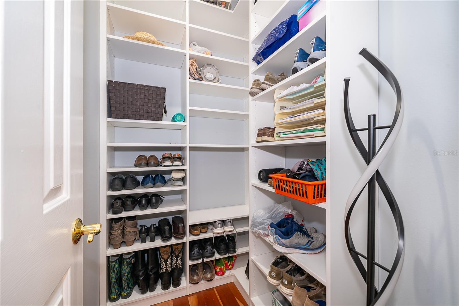 Image 22 of 44 For 1415 Crocus Court