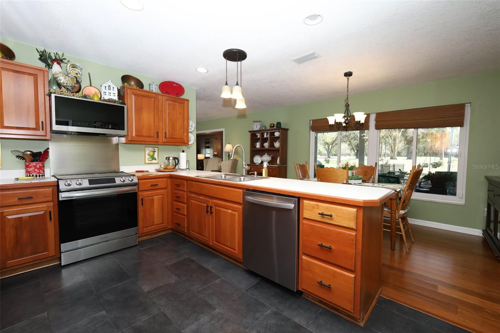 Image 12 of 72 For 1607 Pinar Drive