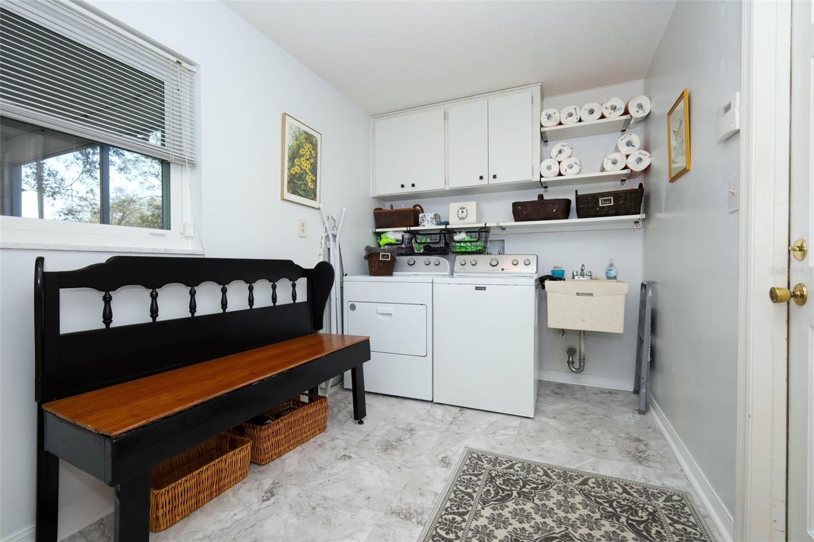 Image 14 of 72 For 1607 Pinar Drive