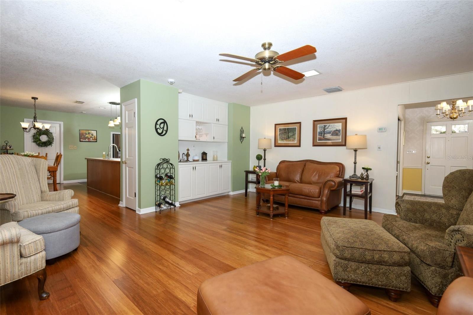 Image 18 of 72 For 1607 Pinar Drive