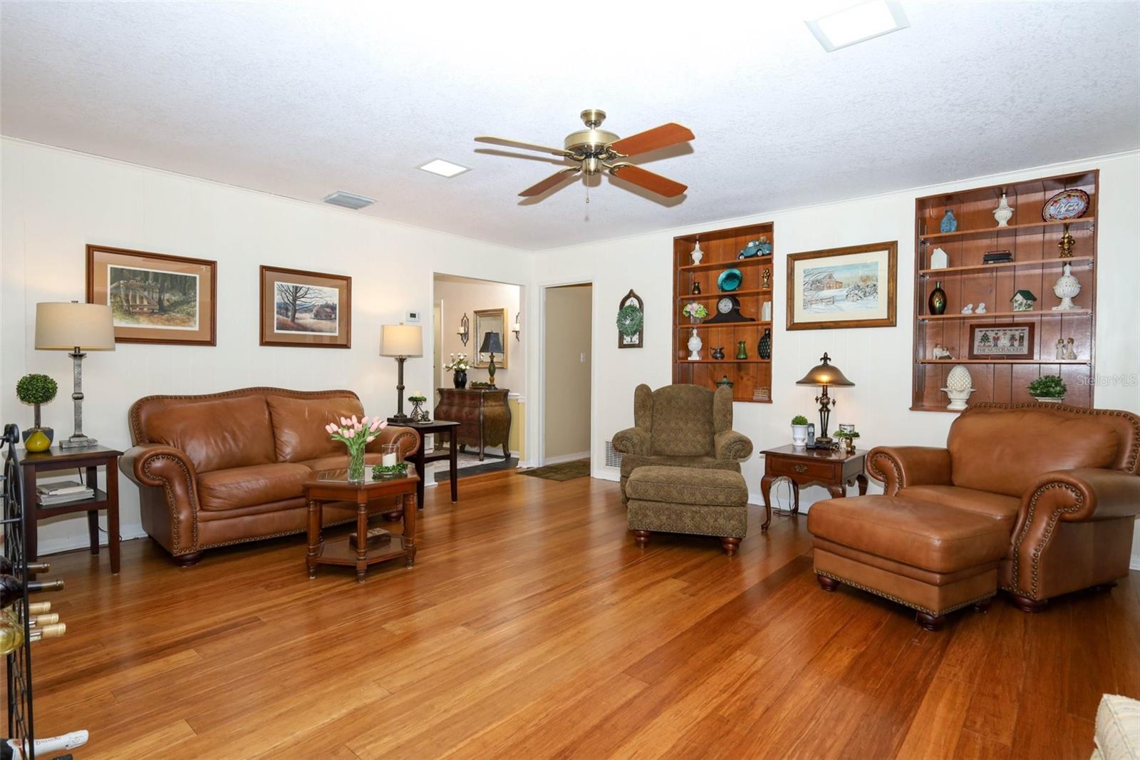 Image 20 of 72 For 1607 Pinar Drive