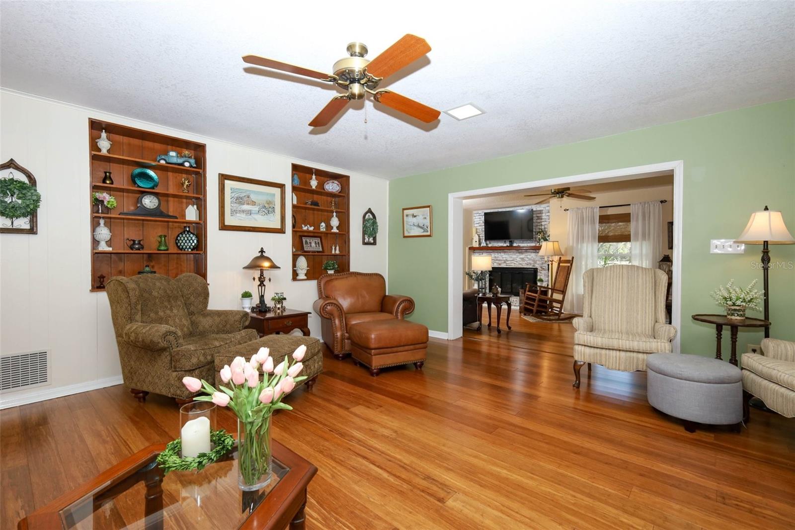 Image 23 of 72 For 1607 Pinar Drive