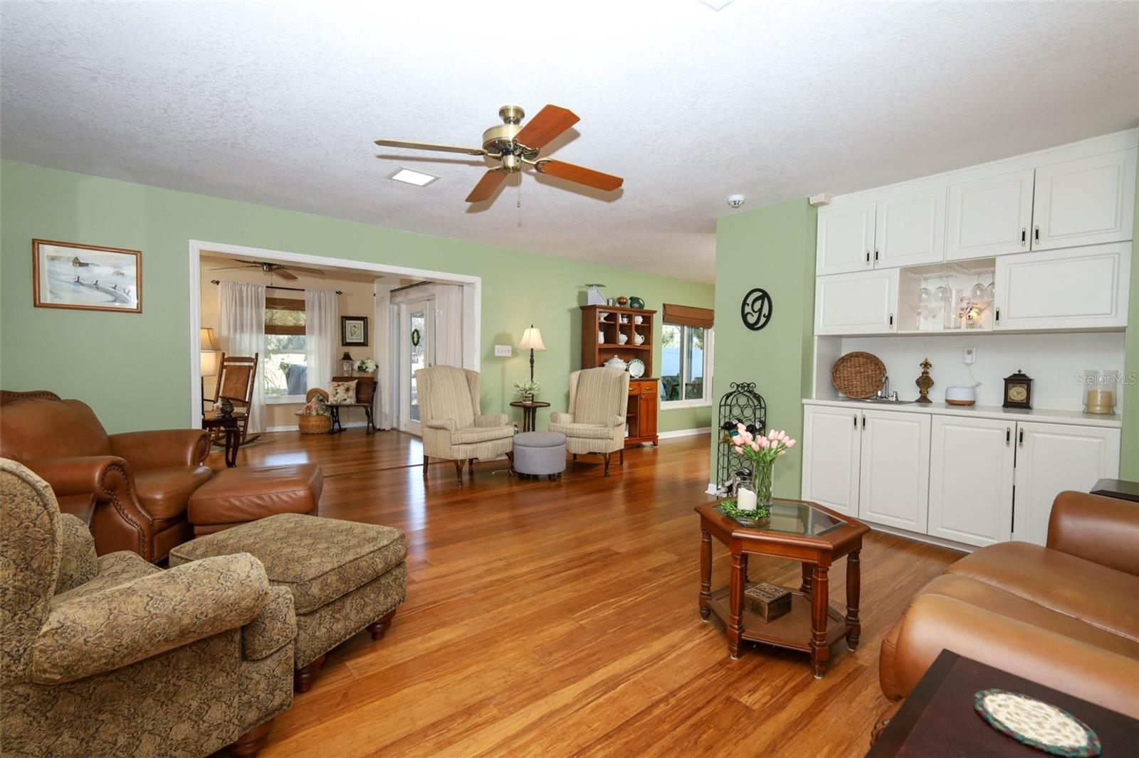 Image 24 of 72 For 1607 Pinar Drive