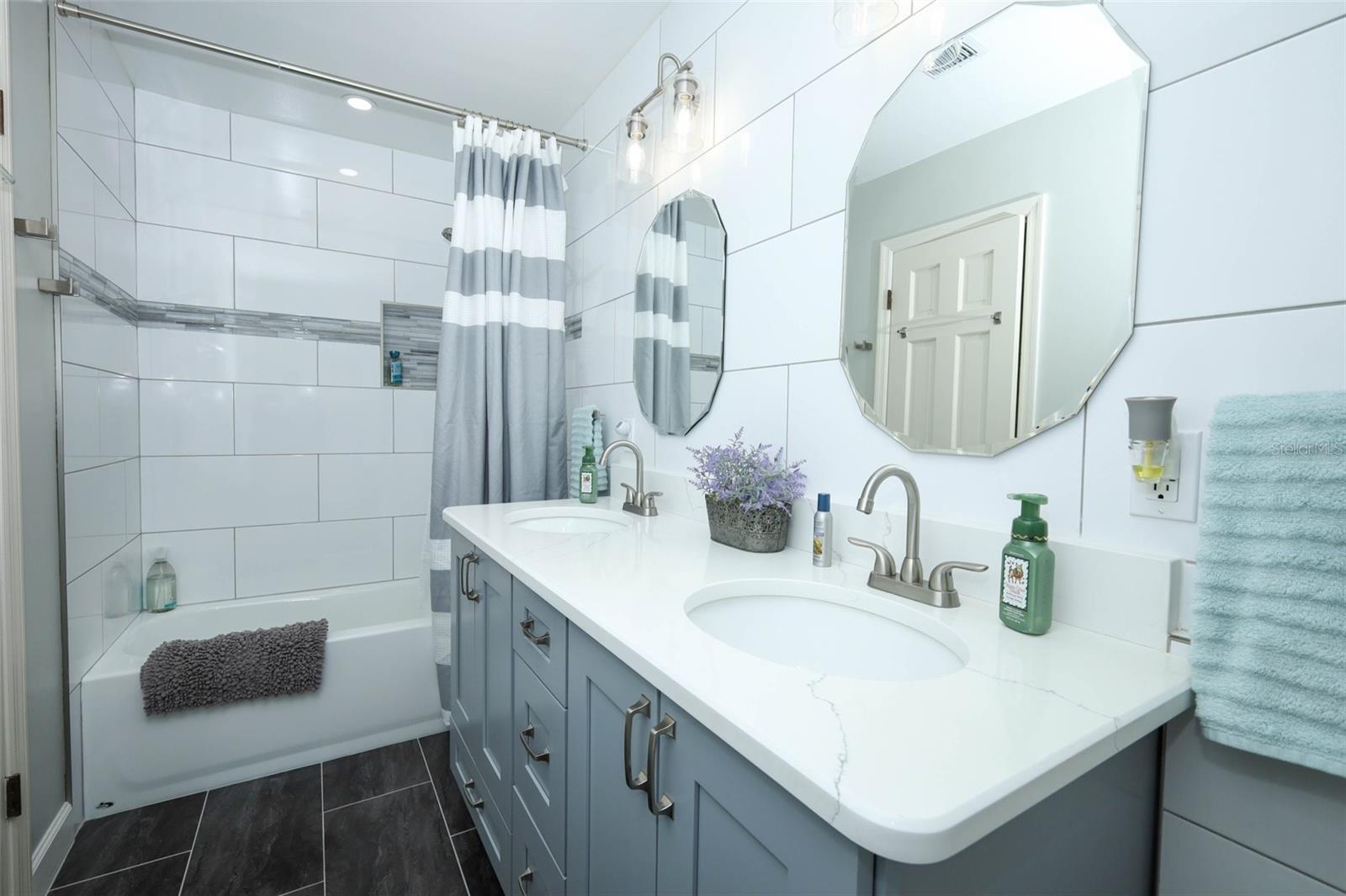 Image 41 of 72 For 1607 Pinar Drive