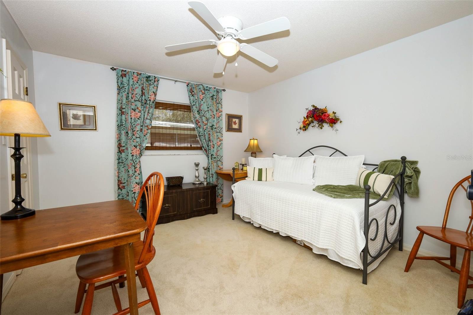 Image 42 of 72 For 1607 Pinar Drive