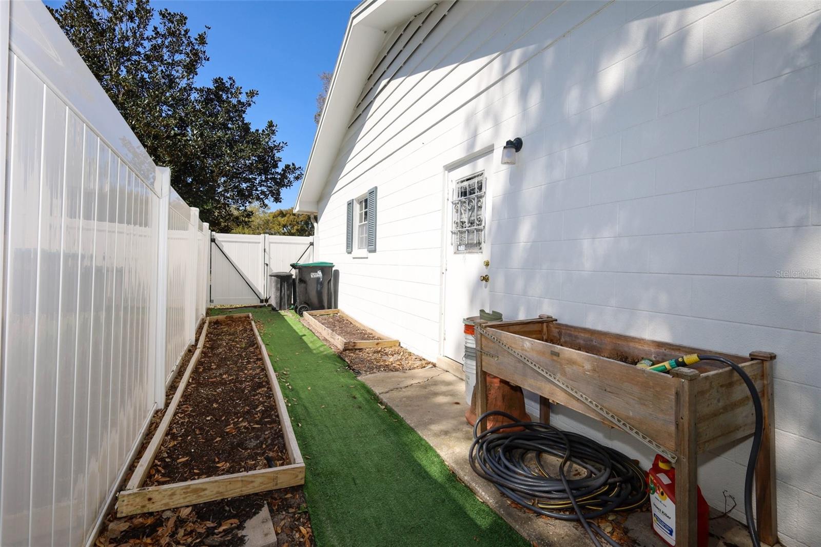 Image 49 of 72 For 1607 Pinar Drive