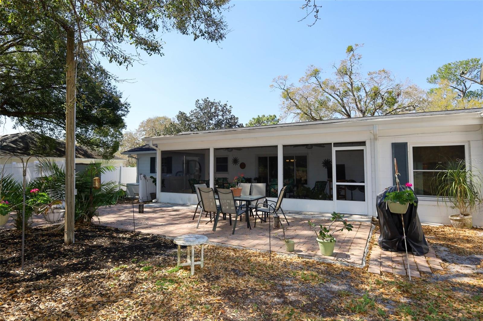 Image 50 of 72 For 1607 Pinar Drive