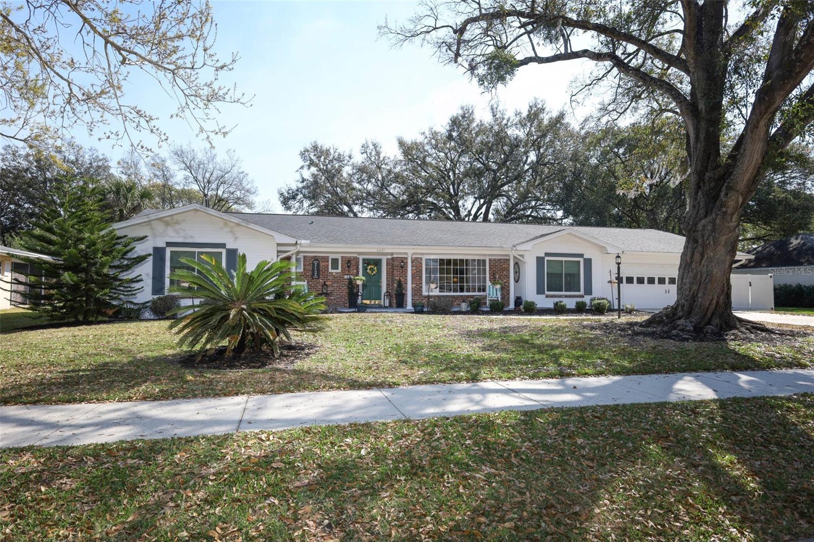 Image 71 of 72 For 1607 Pinar Drive