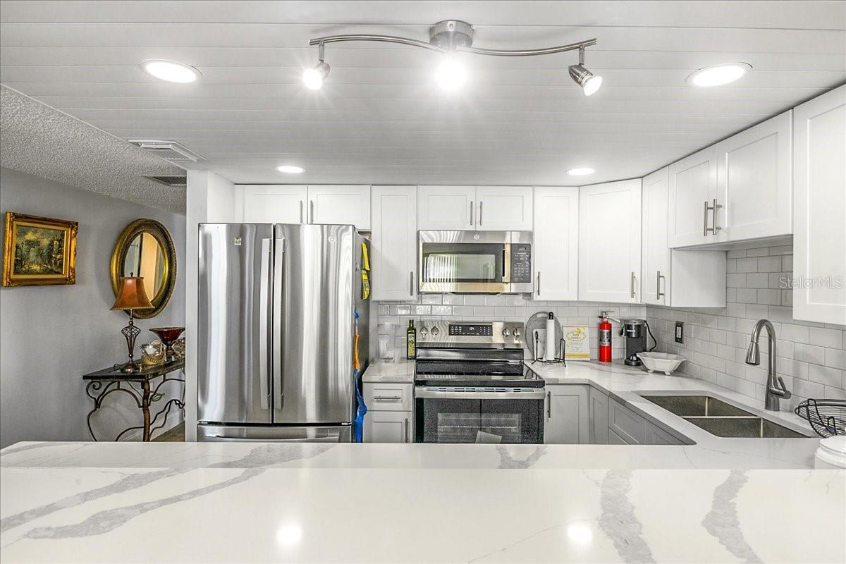 Image 6 of 45 For 2947 Atlantic Avenue 506