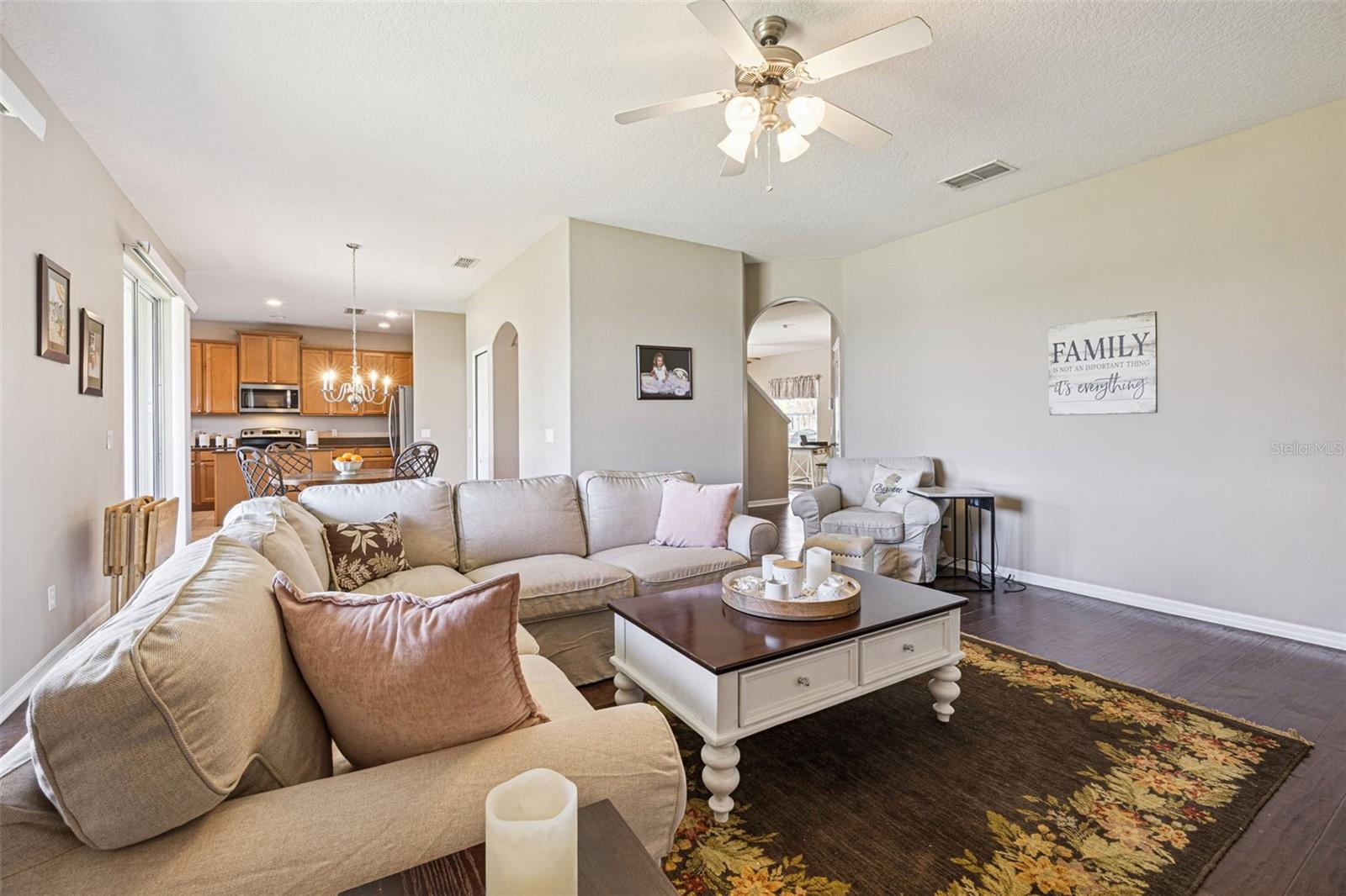 Image 10 of 82 For 2439 Balforn Tower Way