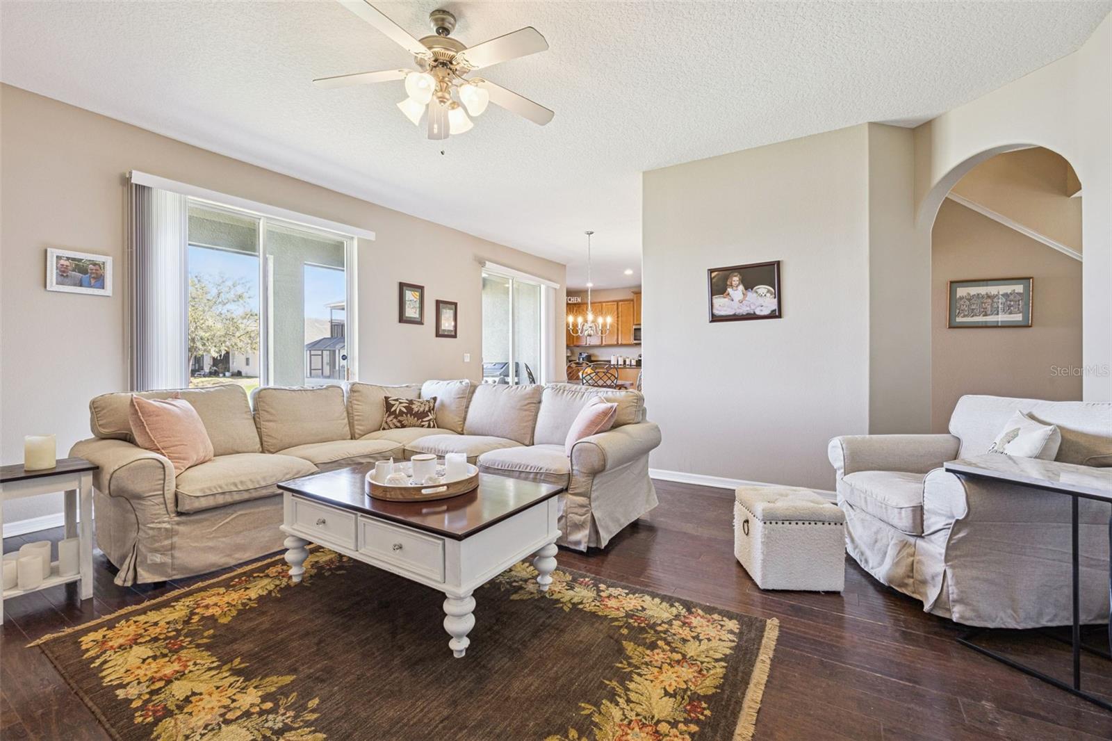 Image 11 of 82 For 2439 Balforn Tower Way