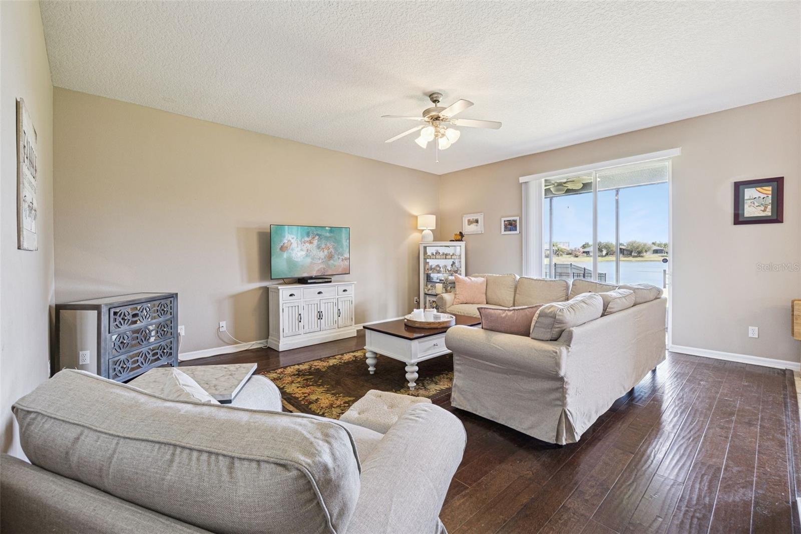 Image 12 of 82 For 2439 Balforn Tower Way