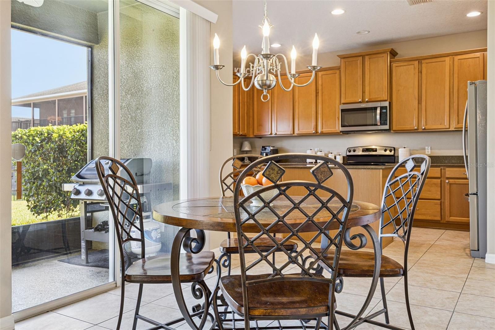 Image 15 of 82 For 2439 Balforn Tower Way