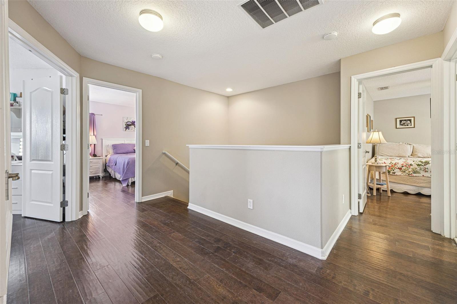 Image 21 of 82 For 2439 Balforn Tower Way