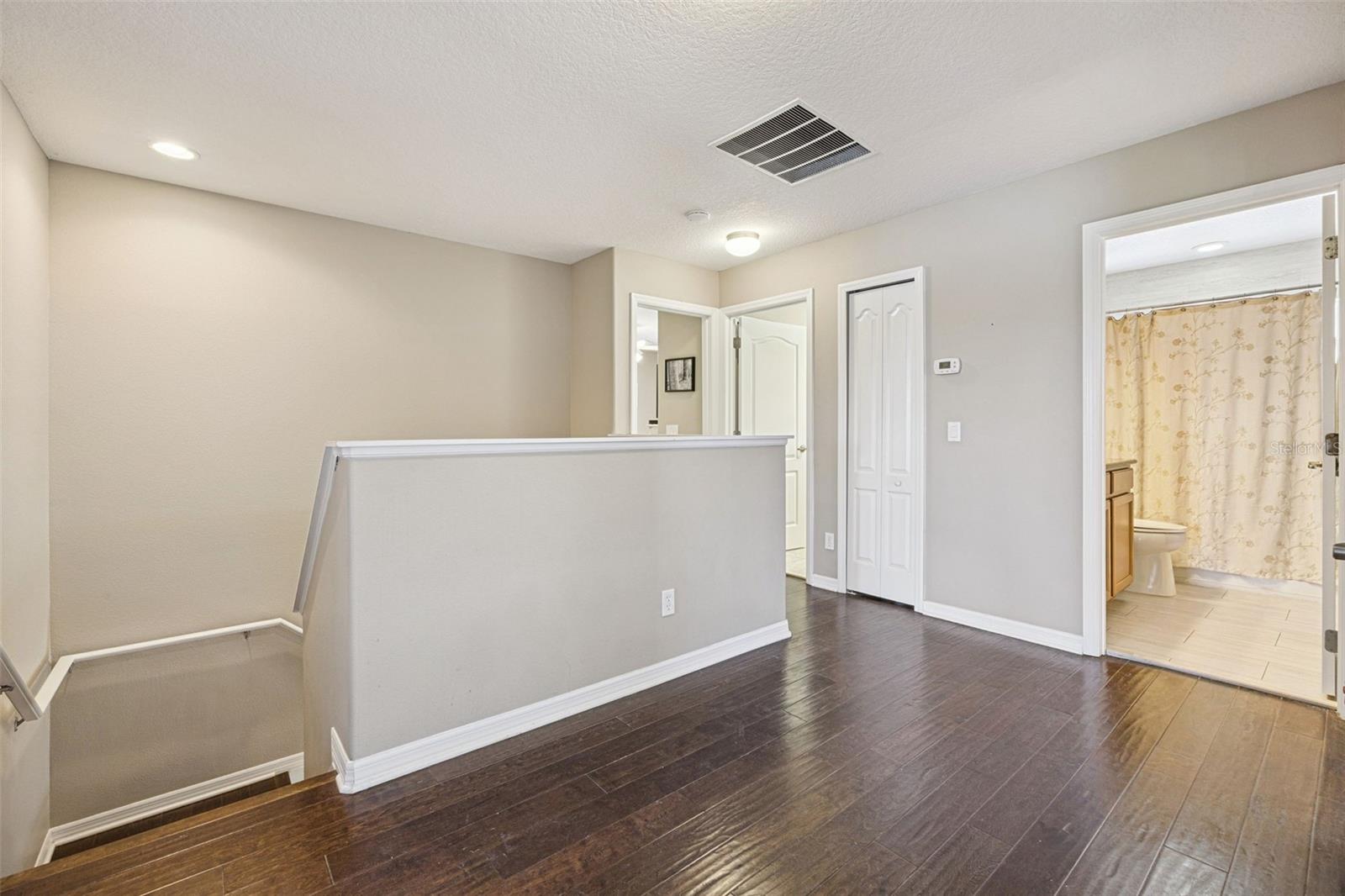 Image 22 of 82 For 2439 Balforn Tower Way