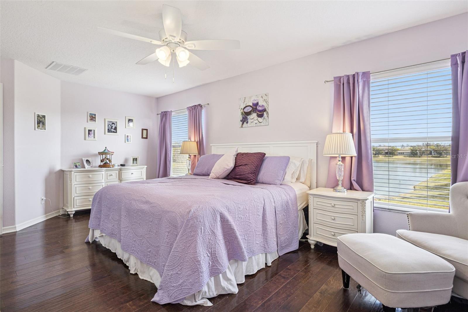 Image 24 of 82 For 2439 Balforn Tower Way